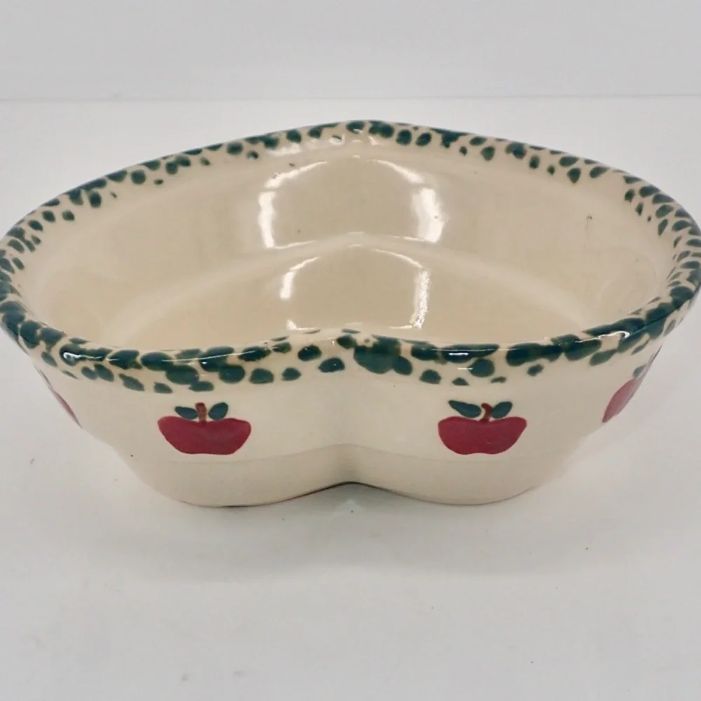 Heritage Pottery Heart Shape Serving ~ Sponge Bowl 6” Long 3